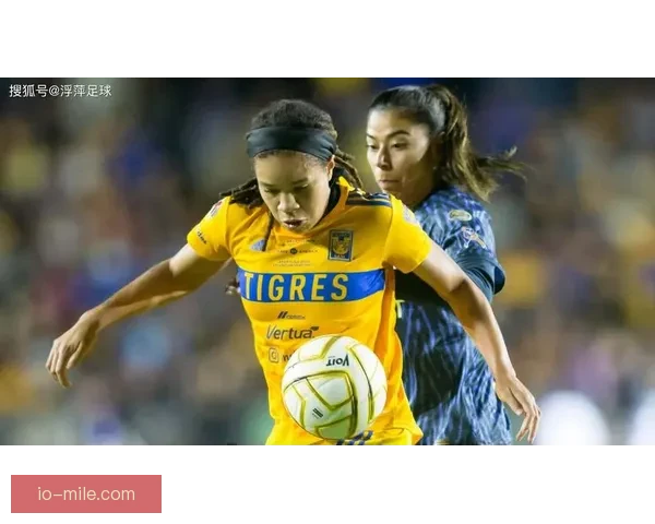 切尔西女足凭净胜球优势惊险夺得英超连冠 艾玛海耶斯功勋离任前再创辉煌